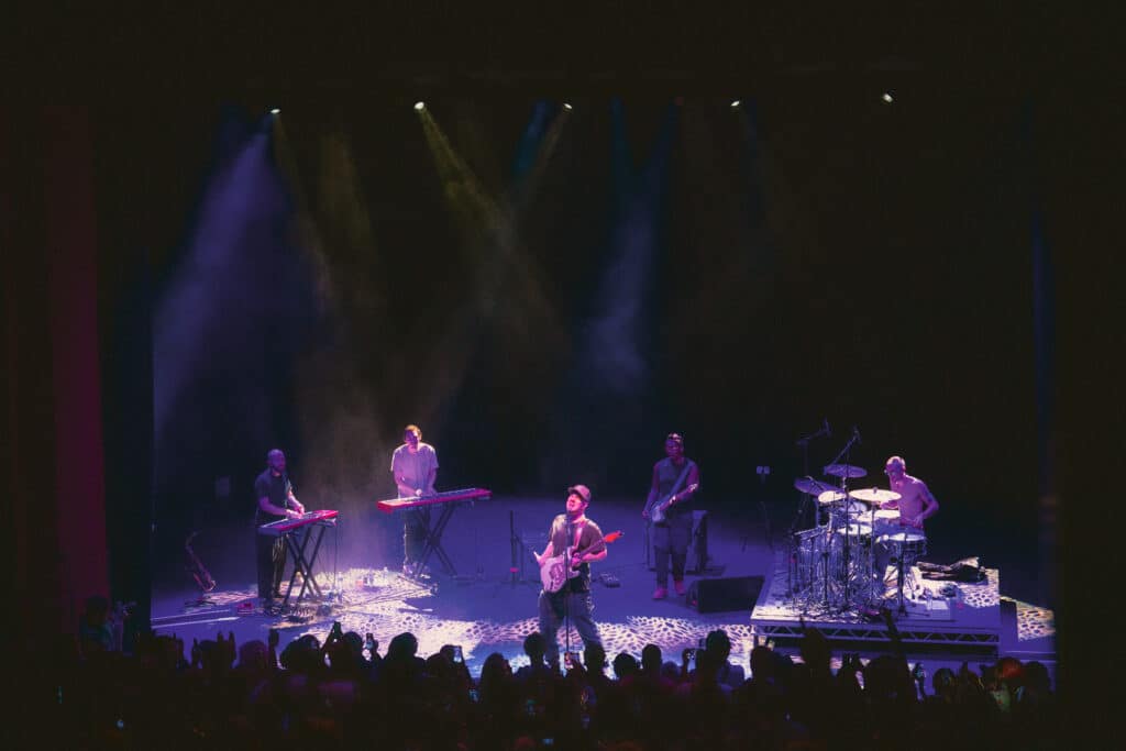 Tour Diaries with Mac Ayres concert: Mac Ayres live show