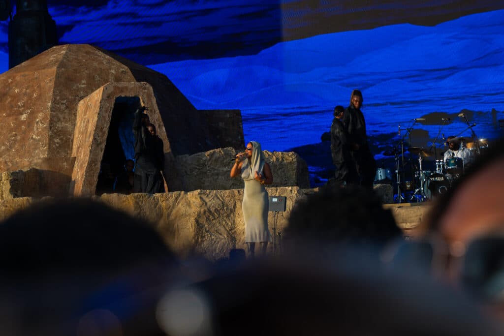 SAULT All Points East